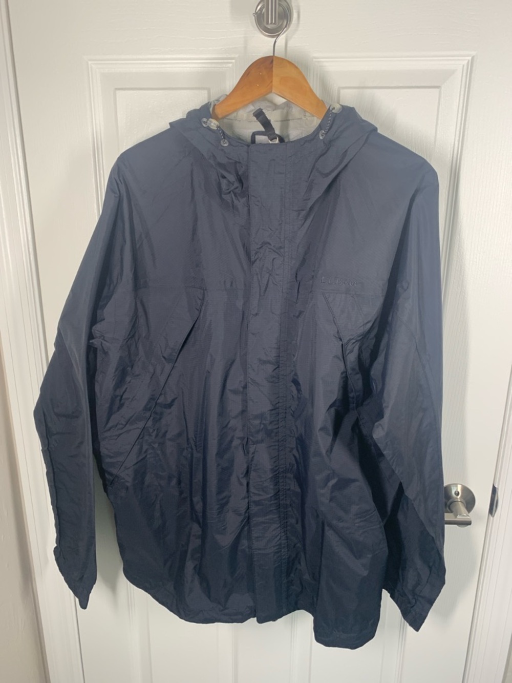 LL Bean rain jacket black size XL